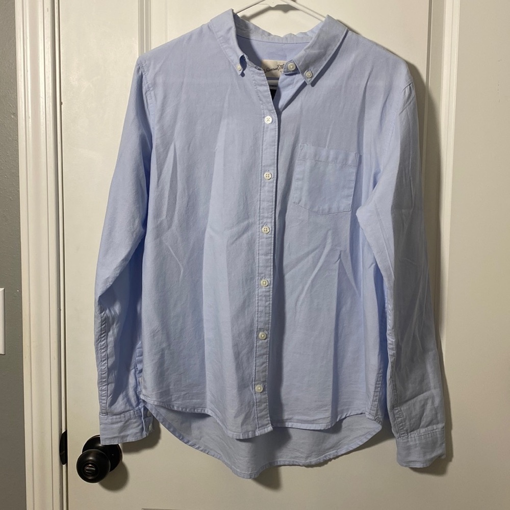 Universal Thread Button Down Shirt Size Medium